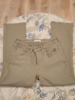 Madewell Straight-Leg Jeans in Olive Green